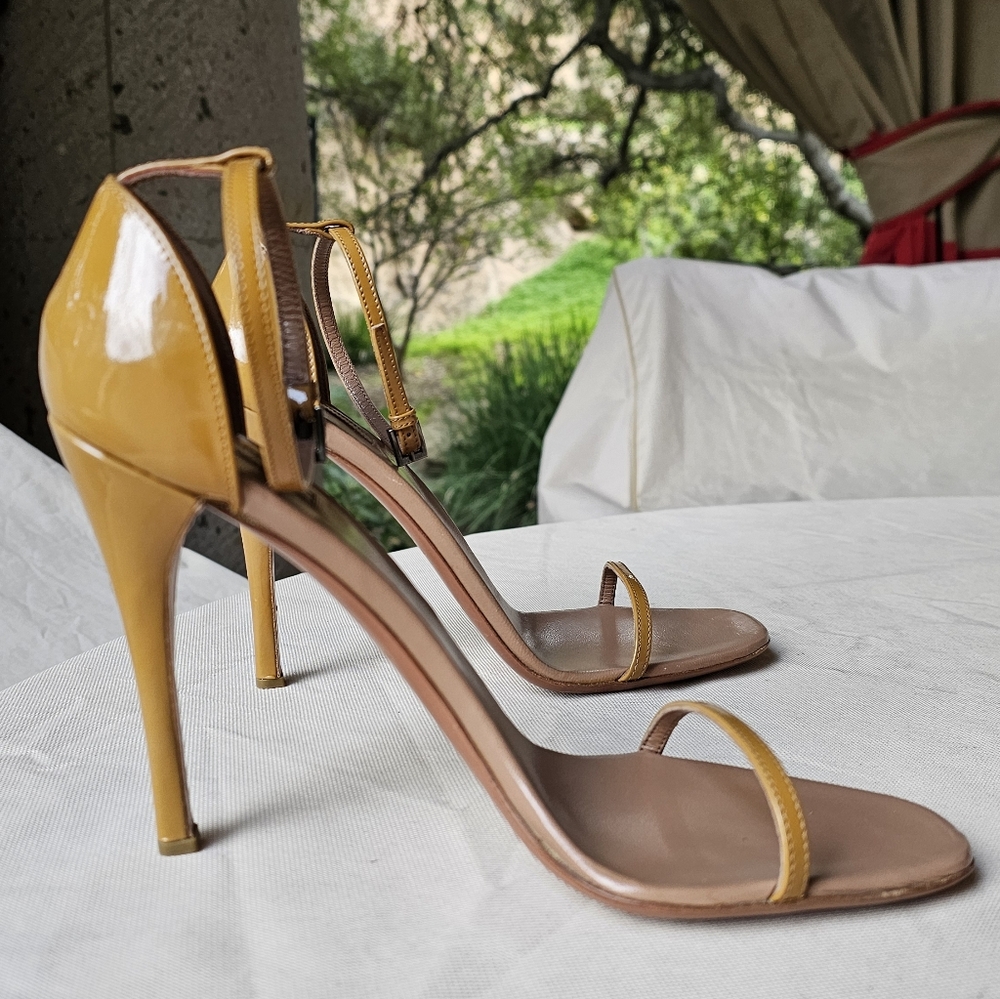 ALAÏA - Patent Leather Stiletto Sandal - NEVER WORN - Picture 4 of 11
